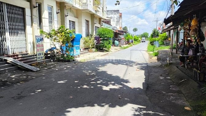 Bán lô đất vườn QH khu dân cư phủ hồng hết đất DT 24x70m giá đầu tư