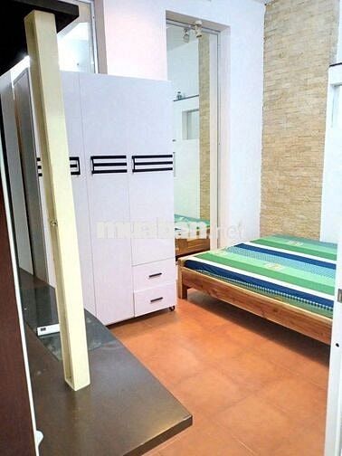 Cho thuê căn hộ 2 phòng ngủ full nội thất ở được 4 người Quận 11