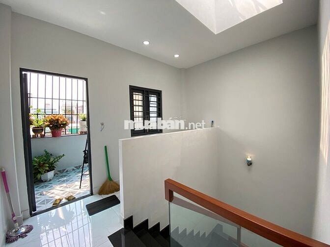 NHÀ KHÁNH HỘI Q4- 3 LẦU ĐÚC - 44m2- KO QH- CHỈ 5 TỶ NHỈNH
