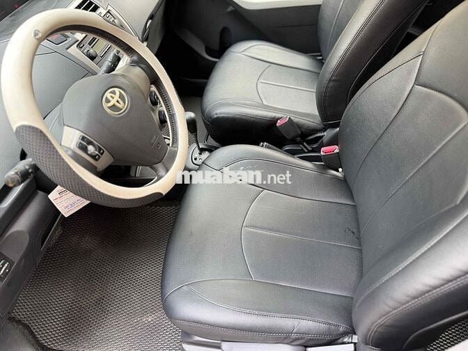 Toyota Yaris 2009 1.3 AT - 120000 km