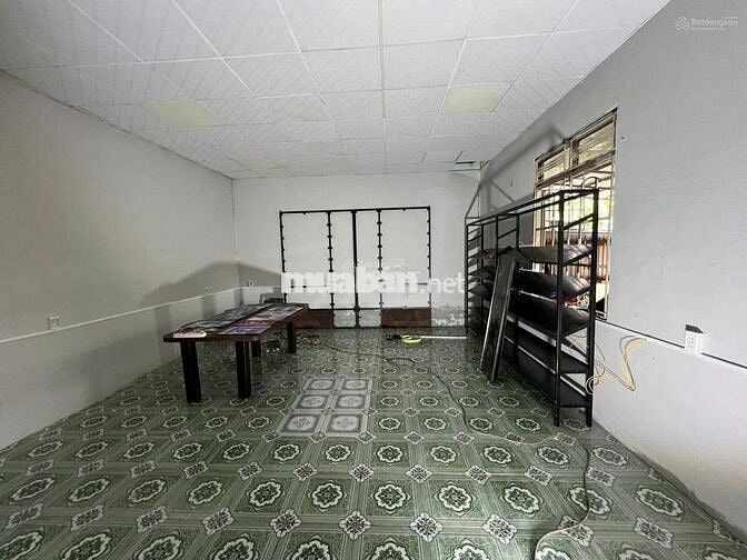 Cho thuê xưởng 2 mặt tiền 600m2 đường suối Lồ Ồ gần đường Bình Thung
