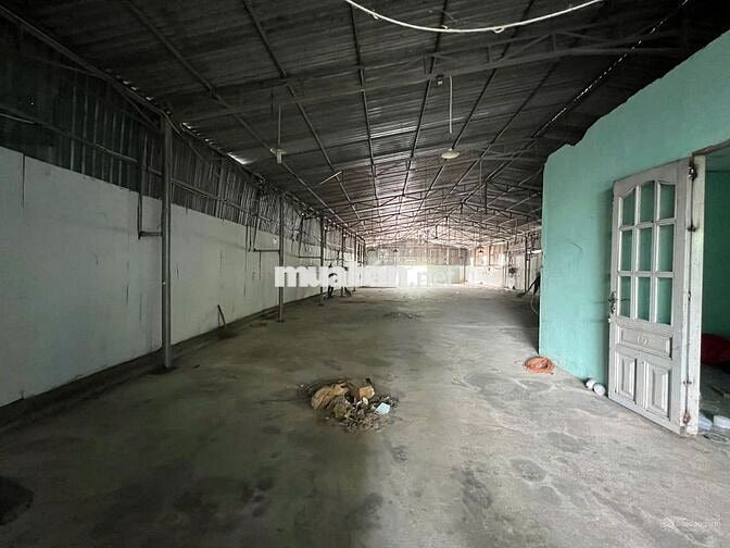 Cho thuê xưởng 2 mặt tiền 600m2 đường suối Lồ Ồ gần đường Bình Thung