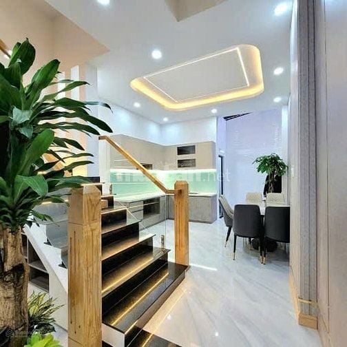 Nhà ngộp 68m2, giá 2tỷ250triệu Hiệp Bình Chánh, Thủ Đức cách GigaMall