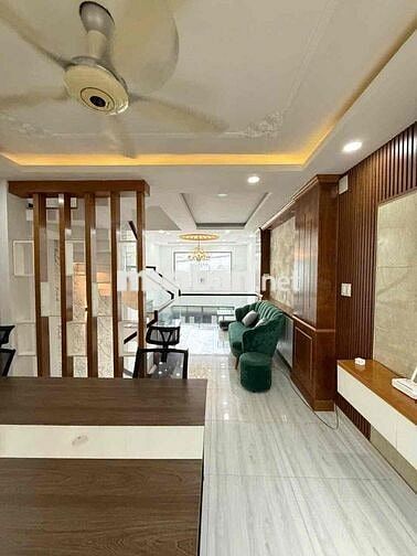 Nhà Phố Liền Kề 1 Lửng 3 Lầu Huỳnh Văn Nghệ (4PN 3WC ) 17tr