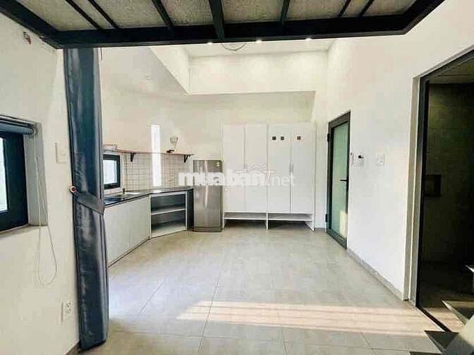 Chung Cư Mini Mới Khai Trương Phòng Duplex 35M2 - Ngay Hoàng Hoa Thám