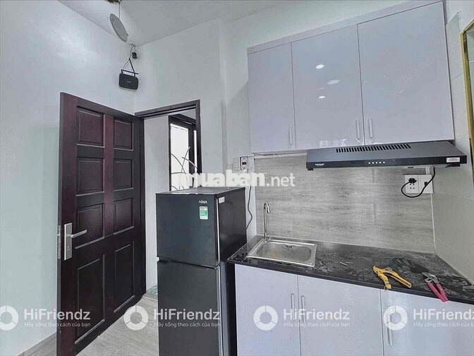 CHO THUÊ CĂN HỘ MINI BANCOL CỬA SỔ NGAY HUỲNH VĂN BÁNH - GIÁP QUẬN 3