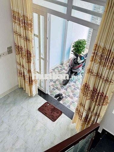 nhà giá rẻ , ngộp ở ctps 1 trệt 1 lầu 4x18 shr giá 1tỷ750tr