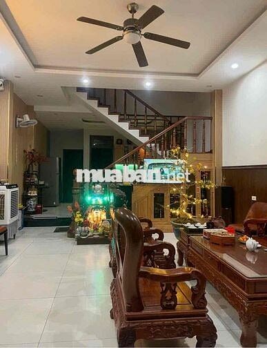 Nhà phố Dì ruột bán!!! nhà đẹp và mặt tiền 2 xe oto tránh nhau