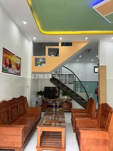 hot  6,1 TỶ BÁN NHÀ ĐẸP LÔ GÓC 2 TẦNG MẶT TIỀN NGUYỄN PHƯỚC NGUYÊN 