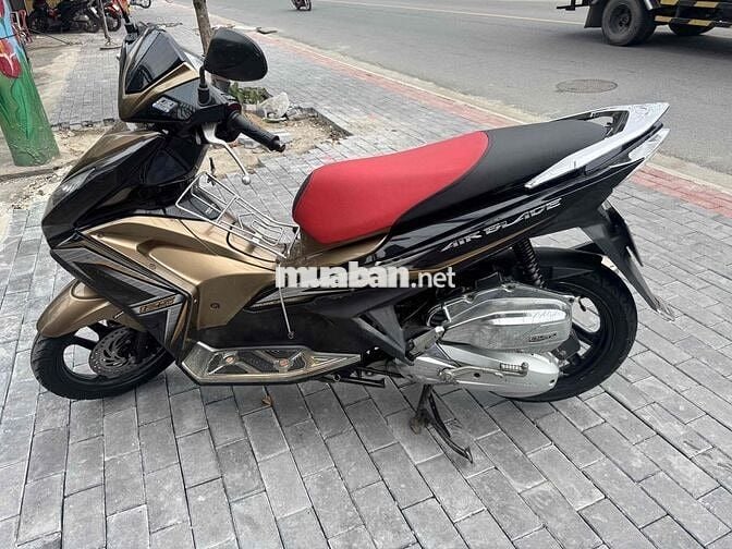 ab 215 ngay chủ may moc zin em