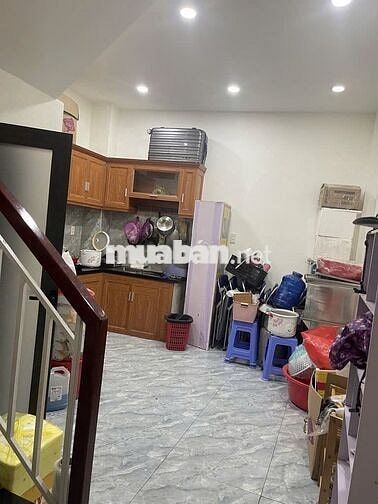 Mặt Tiền Nguyễn Văn Khối 300m2 2 lầu 4 phòng Ngay Công Viên Làng HOa