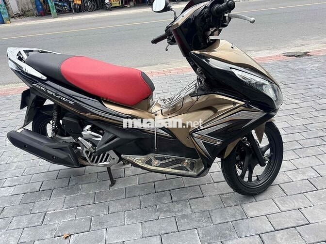 ab 215 ngay chủ may moc zin em