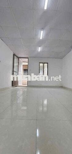 Bán nhà tập thể phố Lò Đúc nhà đẹp 2 thoáng ở ngay 70m tầng 3 giá nhỉn