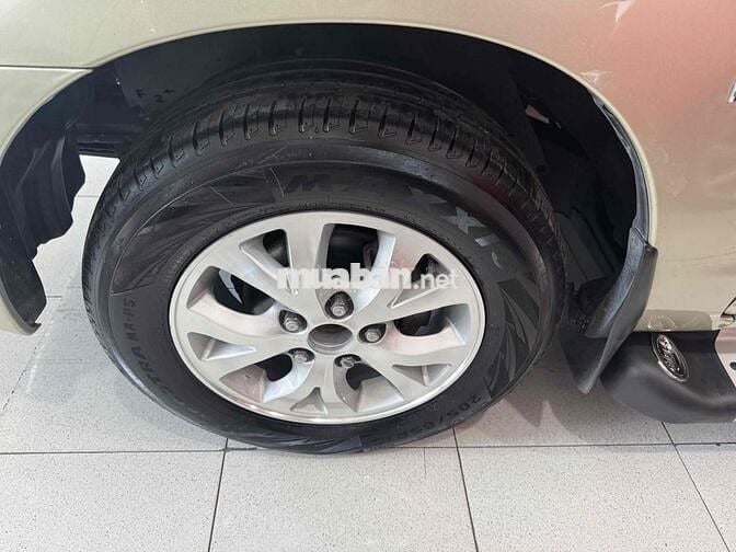 Toyota Innova 2008 G - 179021 km