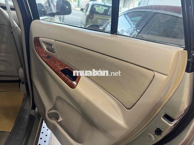 Toyota Innova 2008 G - 179021 km