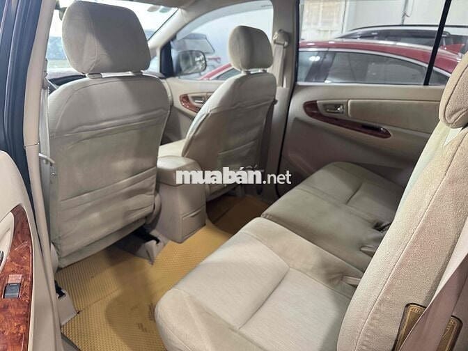 Toyota Innova 2008 G - 179021 km