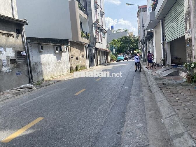 Bán nhà mới 7 tầng thang máy phố Vũ Xuân Thiều