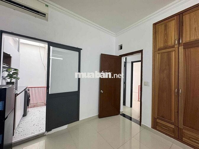 2 PHÒNG NGỦ BANCOL SIÊU RỘNG Ở ĐƯƠC 4 NG 4XE NGAY TRUNG TÂM BTHANH