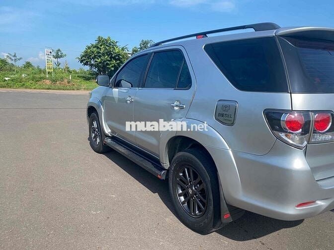 Toyota Fortuner 2015 2.5G 4x2 - 120000 km
