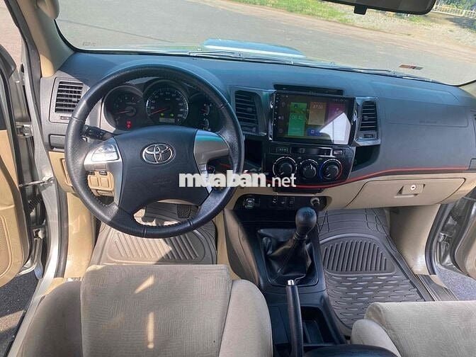 Toyota Fortuner 2015 2.5G 4x2 - 120000 km