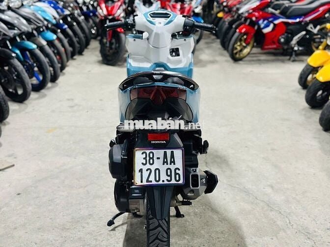 XE MÁYTHANH TÙNG_VARIO 125 XANH TRẮNG LƯỚT -CÓ GÓP
