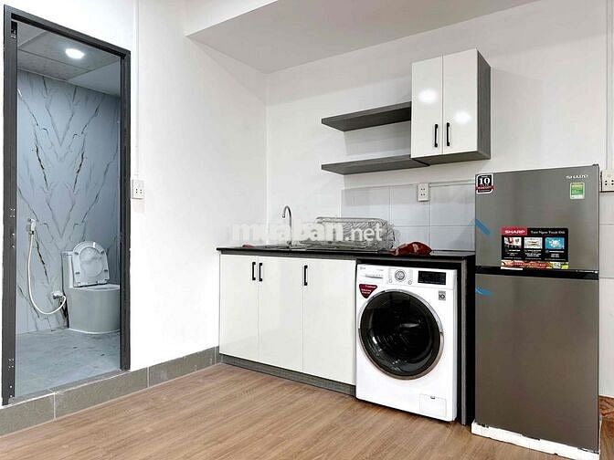 CĂN HỘ 2 PHÒNG NGỦ - 1PK - BAN CÔNG, NGAY TÔ HIẾN THÀNH Q10