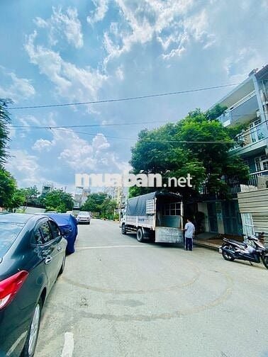 Bán nhà số 27 đường số 12 KDC Bùi Minh Trực, P.5, Q.8, TP.HCM