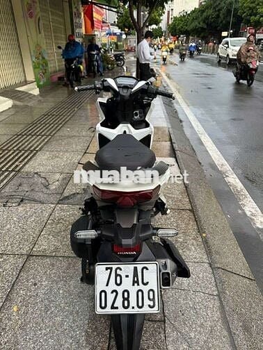 Honda Vario 150 2020 mới 90% bs76 chính chủ