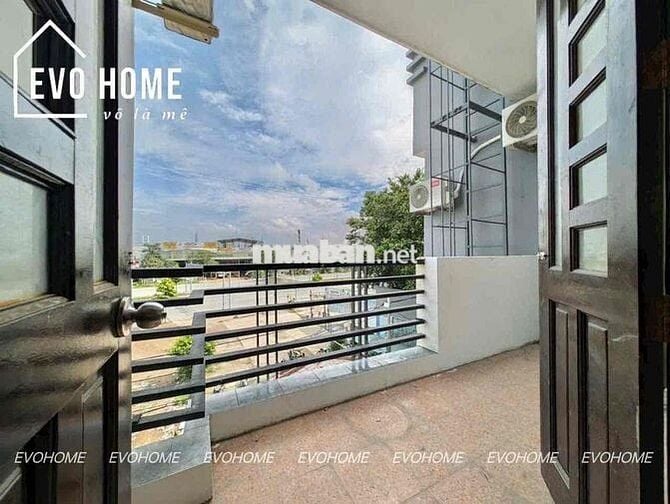 ✨ Phòng gác ban công mới tinh, view sáng – Gần KCX Tân Thuận & UFM