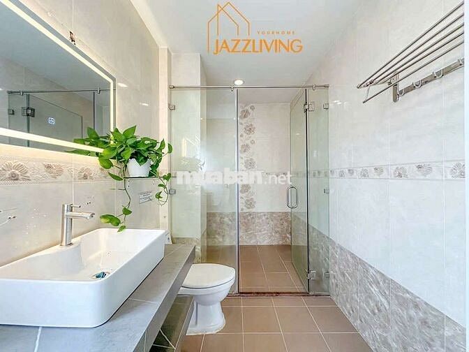 Cho Thuê Căn Hộ 2PN Rộng 120m Ở Ngay Chợ Tân Định, Quận 1