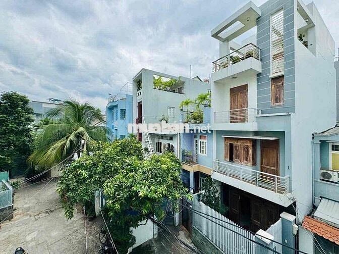 Nhà 5 tầng, 5PN, sát mặt tiền Nguyễn Văn Đậu, hẻm trước nhà 6m.