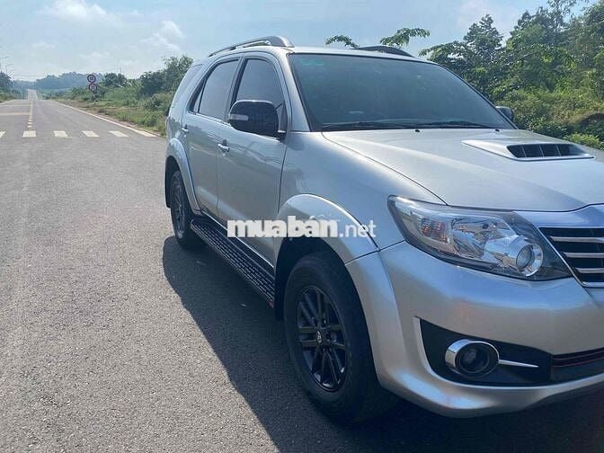 Toyota Fortuner 2015 2.5G 4x2 - 120000 km