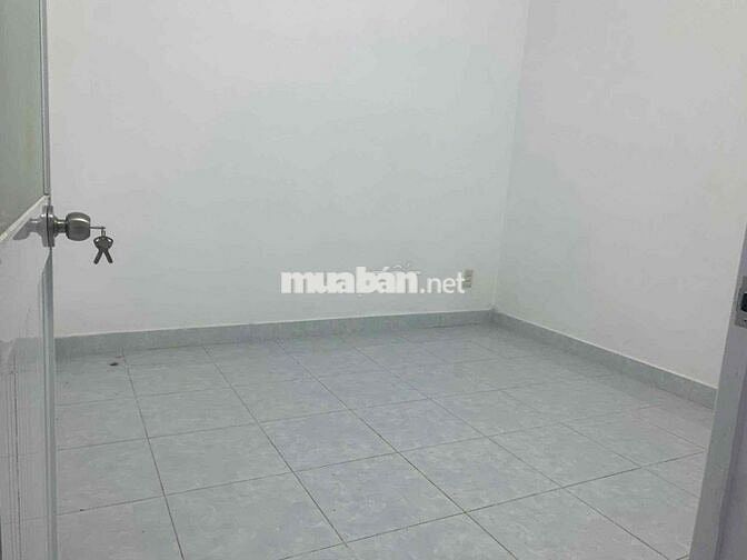 bán căn nhà Linh Tây gàn ngã 5 Thủ Đức rẻ