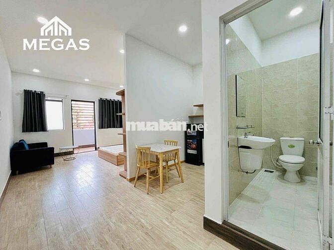 STUDIO TÁCH BẾP BAN CÔNG FULL NỘI THẤT NGAY QUẬN 11