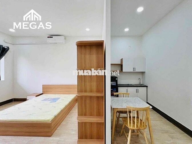 STUDIO TÁCH BẾP BAN CÔNG FULL NỘI THẤT NGAY QUẬN 11
