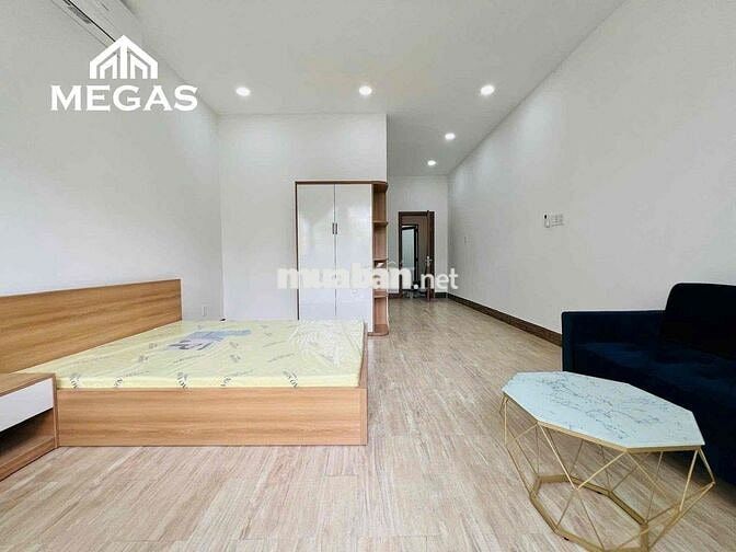 STUDIO TÁCH BẾP BAN CÔNG FULL NỘI THẤT NGAY QUẬN 11