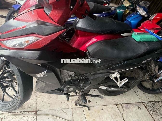 v1 máy êm ngoại hình đẹp
