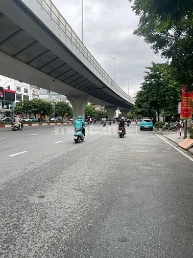  BÁN TẶNG NHÀ MINH KHAI 38M2 , MT 5.5M, LÔ GÓC, Ô TÔ -GARA- 10.9 T