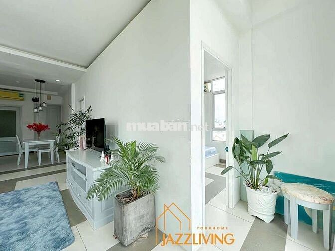 Cho Thuê Căn Hộ 2PN Rộng 120m Ở Ngay Chợ Tân Định, Quận 1