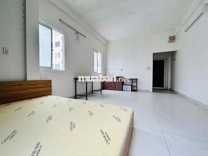 Phòng Trọ Rộng 40m2 Full Nội Thất Bancol chỉ 4-5x Khu Sân Bay
