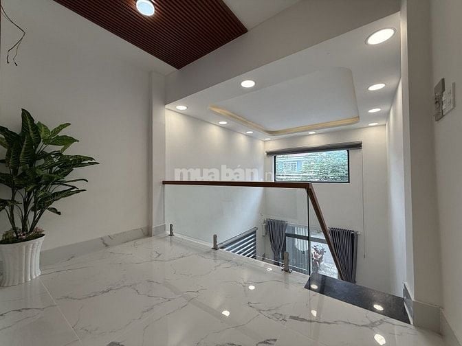 Bán nhà MT Dương Bá Trạc Q.8 - 3,7m x 16m giá 8,6 tỉ