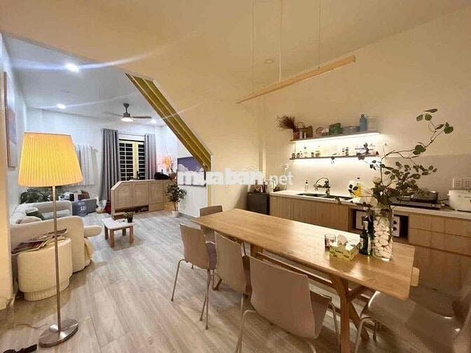 CHO THUÊ NHÀ ĐẸP FULL NỘI THẤT GẦN ĐH LUẬT CHỢ BÌNH TRIỆU GIGAMALL 2PN