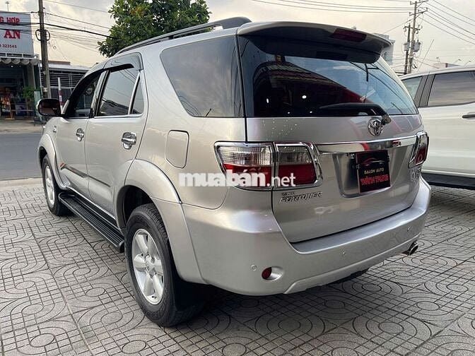 Toyota Fortuner 2009 2.5G - máy dầu số sàn