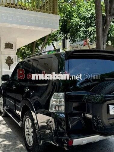 Pajero 2016 GLS Class 3.8 4x4 AT - màu đen