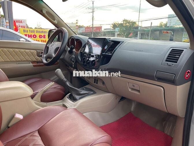 Toyota Fortuner 2009 2.5G - máy dầu số sàn