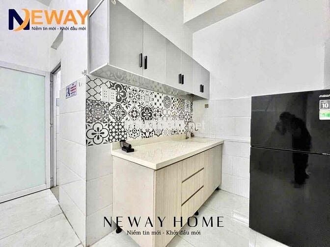 TRỐNG LẠI DUPLEX CỬA SỔ TRỜI FULL NỘI THẤT NGAY NGÃ TƯ BỐN XÃ