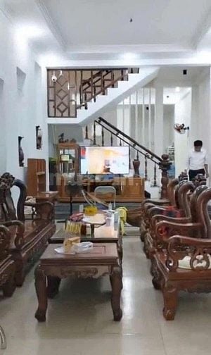 NHÀ 3 TẦNG MT TRẦN NGUYỄN ĐÁN – SÁT BIỂN – 7.5 TỶ