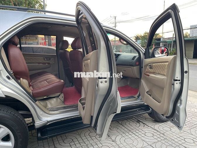 Toyota Fortuner 2009 2.5G - máy dầu số sàn
