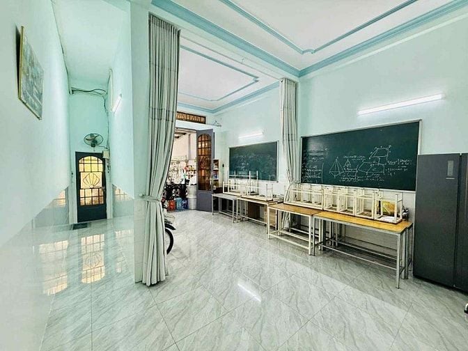 Bán Nhà Mặt Tiền, Lý Thánh Tông, Tân Phú, 5M X 20M, 3 Tầng, Chỉ 9.1 TỶ
