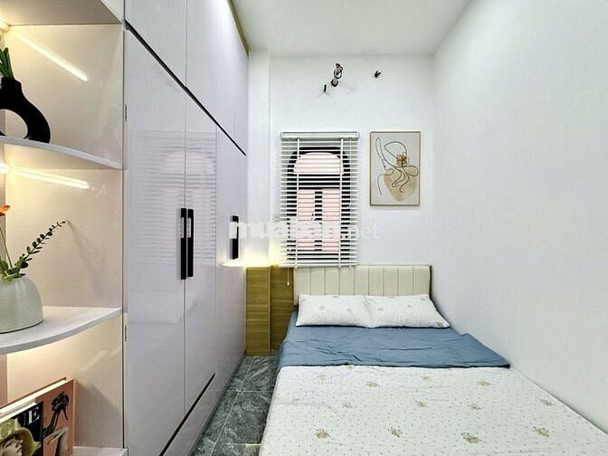 GẤP- HXH - NHÀ MỚI 3 PHÒNG NGỦ - 3 WC - 5 Tỷ